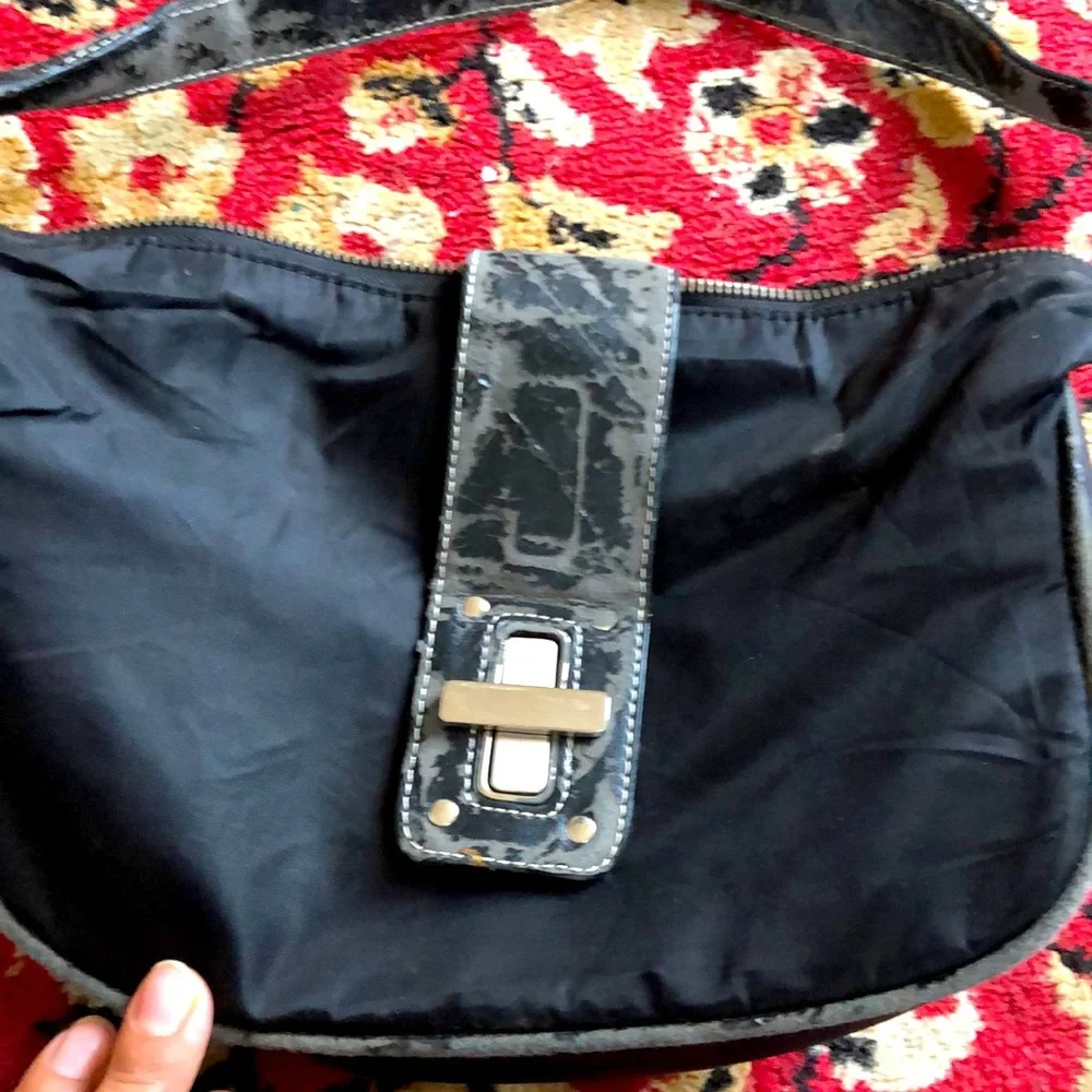 Authentic prada bag - Picture 3 of 4